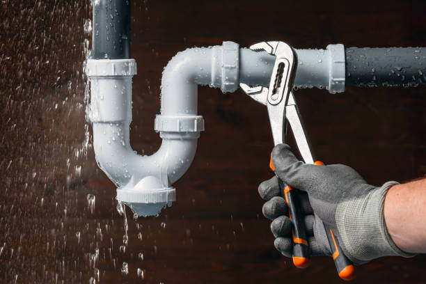 Professional Leak Detection technician working in Brookhaven, GA
